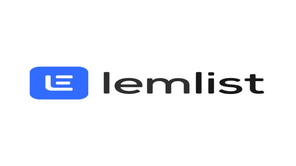 Logo de Lemlist, une plateforme d'automatisation de l'outreach par email, avec un logo bleu et le nom de l'entreprise en noir.