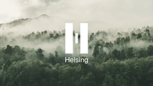 Logo de Helsing devant une forêt brumeuse, symbolisant l'innovation et la technologie au service de la défense.